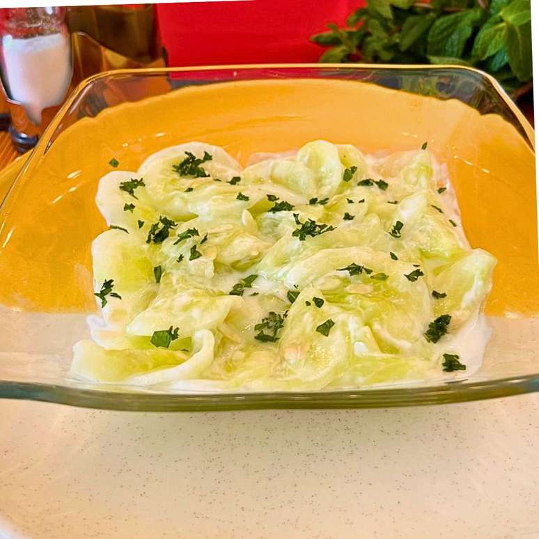 De origem árabe , essa salada surpreende pela simplicidade e sabor