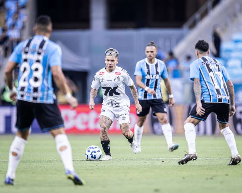 BRASILEIRÃO - Grêmio x Santos - Arena do Grêmio (03/05/2025) - Fotos: Raul Baretta/ Santos FC.