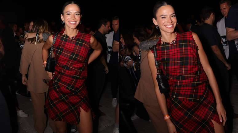 Bruna Marquezine com vestido de Alexander McQueen
