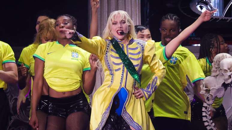 Lady Gaga declara o seu amor ao Brasil e faz o mundo de testemunha 