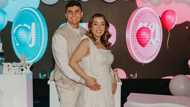 Lucas e Suyanne est&atilde;o esperando o segundo filho, nos EUA