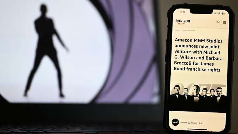 Tá cearta cruthaitheacha James Bond anois ag Amazon, a bhfuil a cheanncheathrú sna Stáit Aontaithe Tá cearta cruthaitheacha James Bond anois ag Amazon, a bhfuil a cheanncheathrú sna Stáit Aontaithe