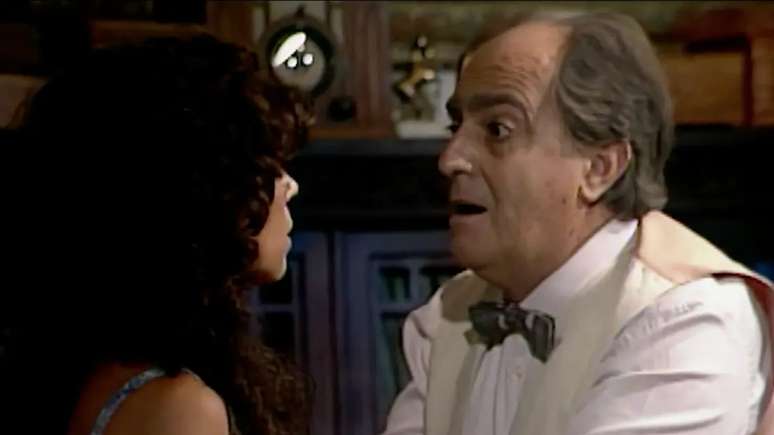 Fil&oacute; (Cristina Galv&atilde;o) e Artur (Ary Fontoura) em 'Tieta'