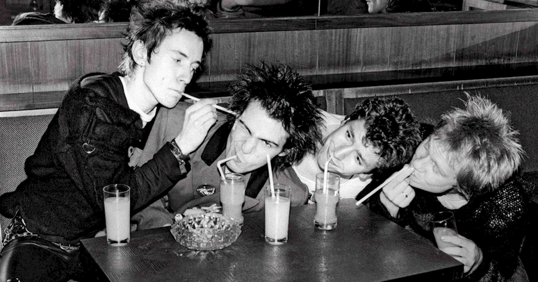 Sex Pistols: show gravado em 1978 ganha edi&ccedil;&atilde;o em vinil branco