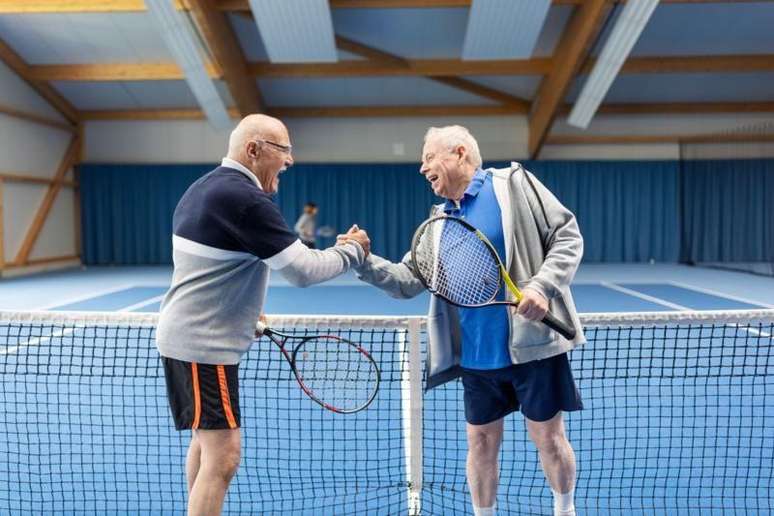Keeping sport during aging is essential to preserve physical and mental health Keeping sport during aging is essential to preserve physical and mental health