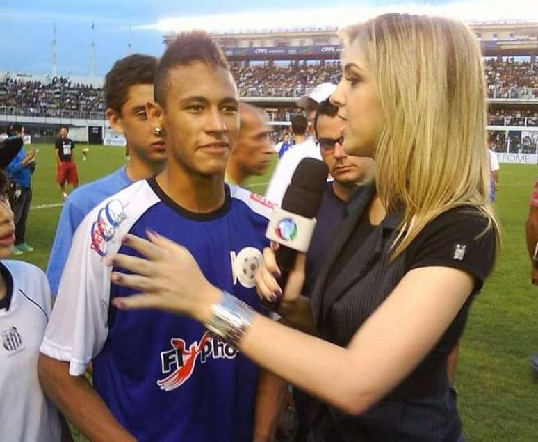 Janice de Castro entrevistando Neymar 