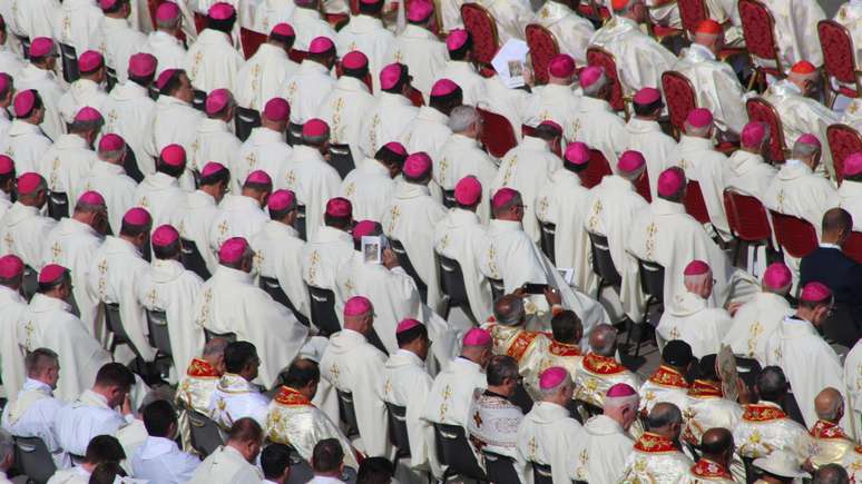 O t&iacute;tulo de cardeal foi originalmente dado ao sacerdote s&ecirc;nior das igrejas paroquiais romanas