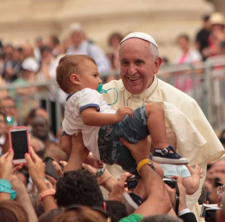 Curiosity: do you know why the popes change their names?