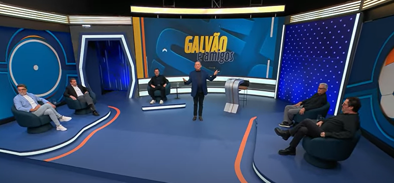 Galvão recibió Mauro Naves, Casagrande, Falcão y Ricardo Rocha, y Dunga, un ex entrenador del equipo nacional, como invitado especial.