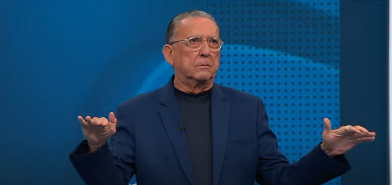 Galvão se enoja e impersonal en Galvão con amigos