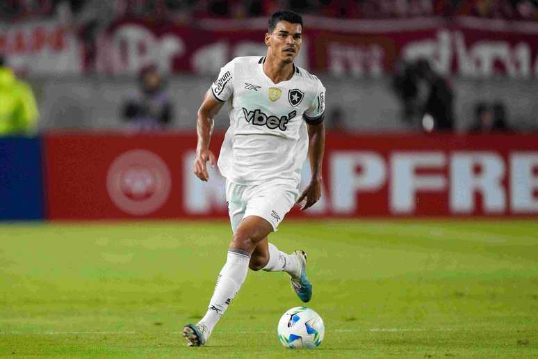 Botafogo vai em busca de uma vitória importante na Venezuela