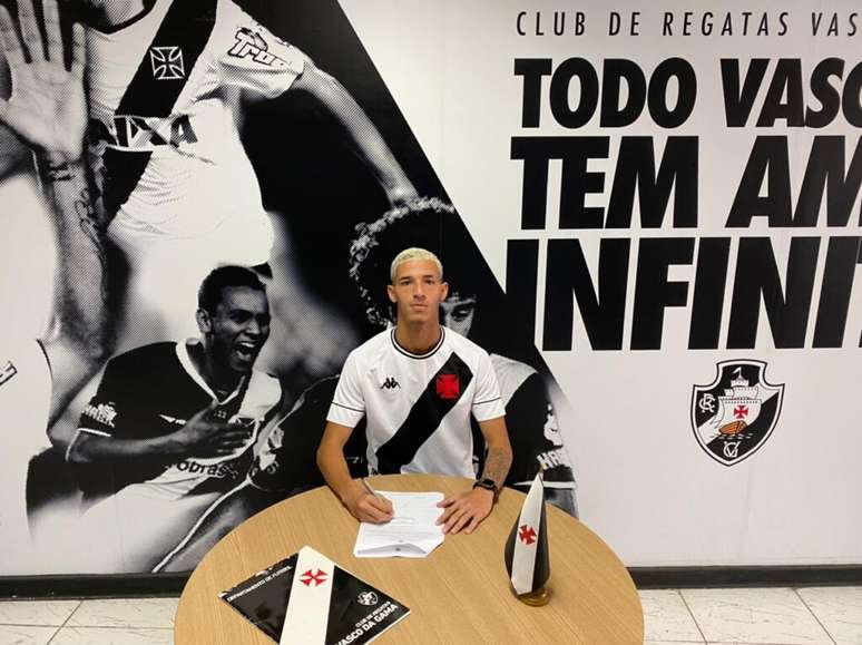 La venta de Arthur cuando se renovó un contrato con Vasco en 2021