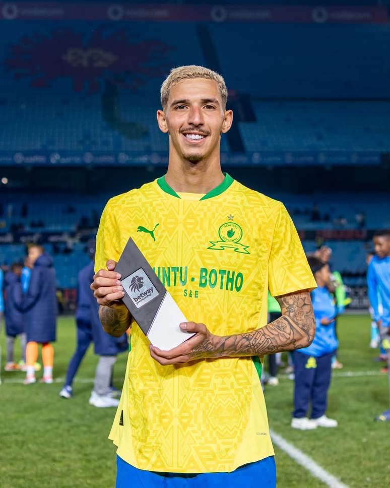 La venta de Arthur recibe recompensas del mejor jugador