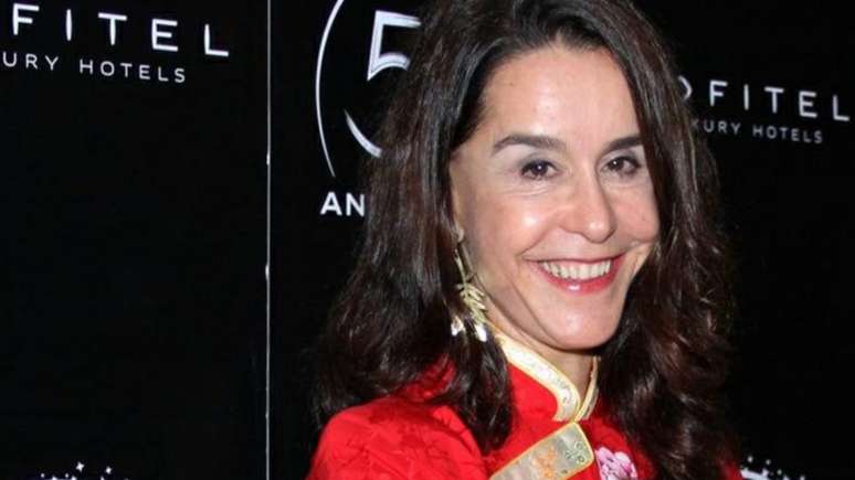 Luc&eacute;lia Santos