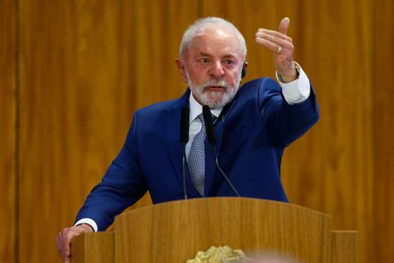 Lula criticou postura de Putin e Trump ao tentar dominar outros territórios