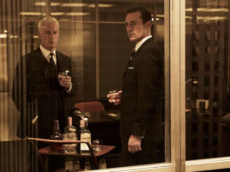 John Slattery e Jon Hamm, de 'Mad Men', atuarão juntos em nova comédia do diretor de 'Wet Hot American Summer'
