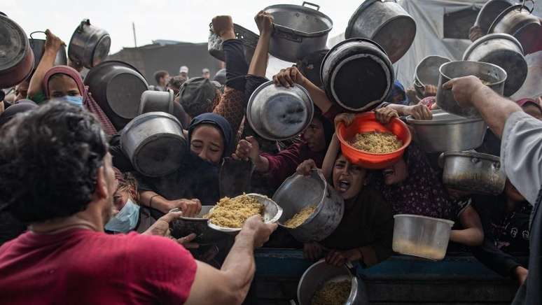 Israel does not allow food or other supplies to Gaza for more than two months Israel does not allow food or other supplies to Gaza for more than two months