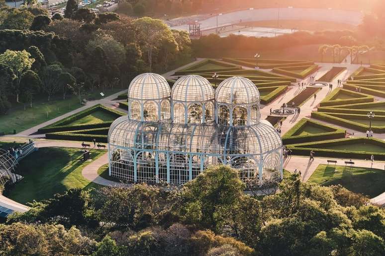 Curitiba é considerada uma das cidades mais bonitas e acolhedoras do Brasil