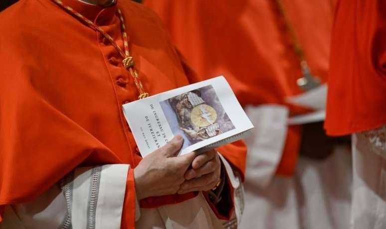 1º dia de conclave
