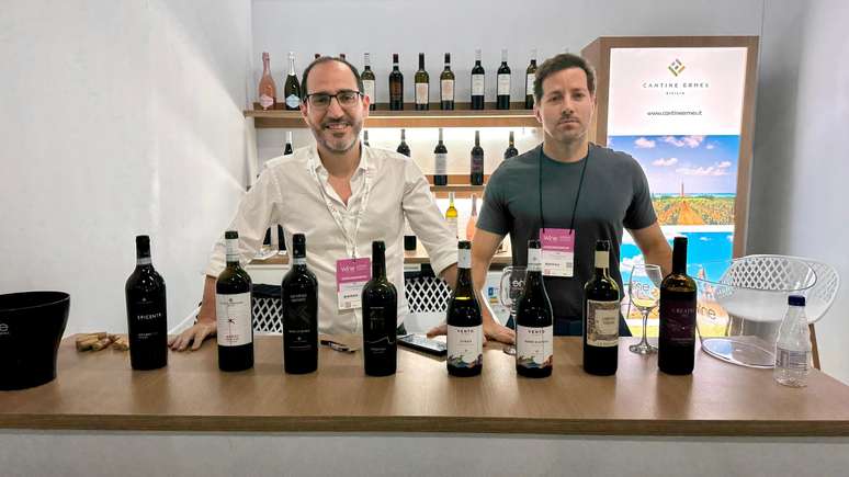 Wine producers from all over the world are Gonçalves in wcent Wine producers from all over the world are Gonçalves in wcent