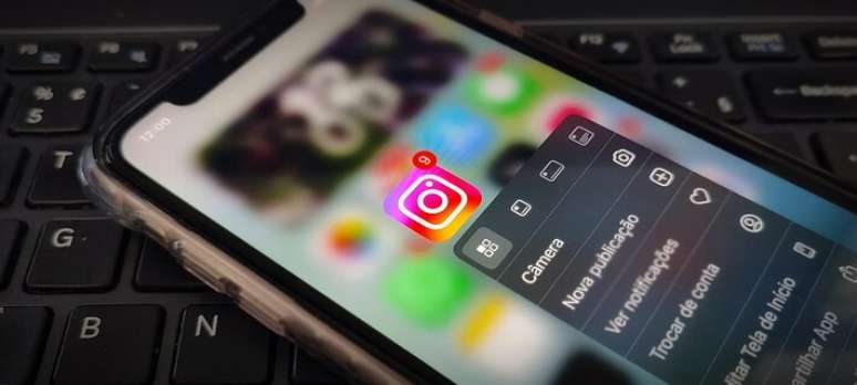 Instagram; rede social; celular