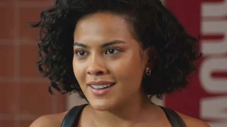 Fatima launches from the balcony in “Vale Tudo” and web viber: “Crazy”