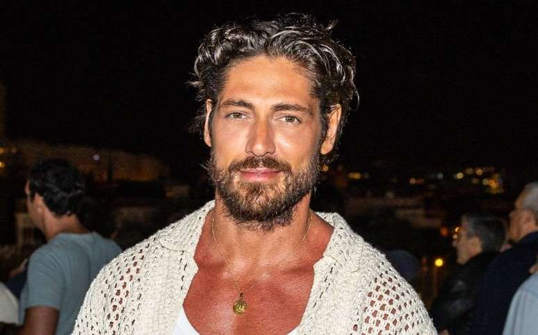 &Acirc;ngelo Rodrigues interpreta namorado de Odete Roitman