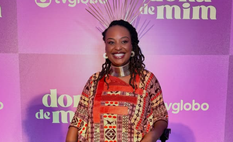 As an actress of “Dona de Me” she passed her leg amputated during childhood