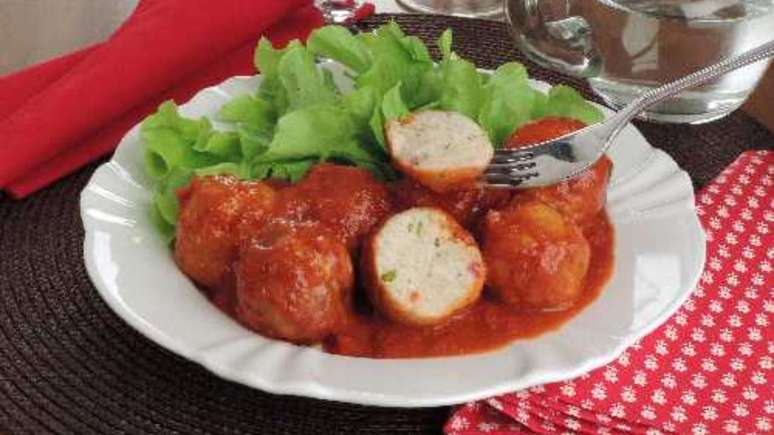 Chicken meatballs: test the dish for a tasty lunch Chicken meatballs: test the dish for a tasty lunch