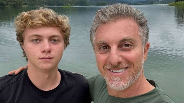 Luciano Huck optou por não se pronunciar diretamente da polêmica envolvendo o filho, Benício Huck