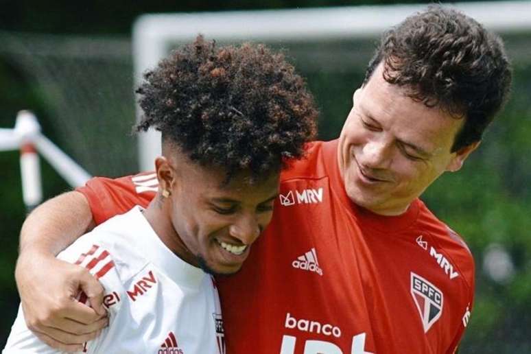 Diniz e Tch&ecirc; Tch&ecirc; ir&atilde;o se reencontrar agora pelo Vasco da Gama &ndash;