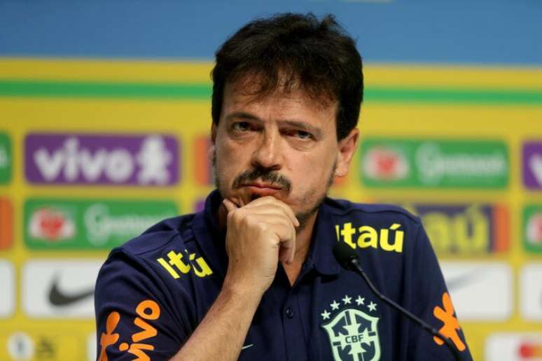 Diniz llega a Vasco con una trayectoria más pesada que el primer pase, en 2021.