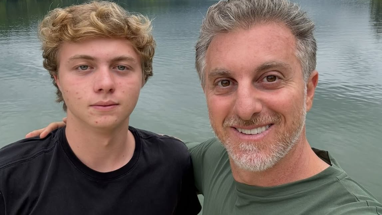 Benício Huck é flagrado em restaurante após fim de namoro