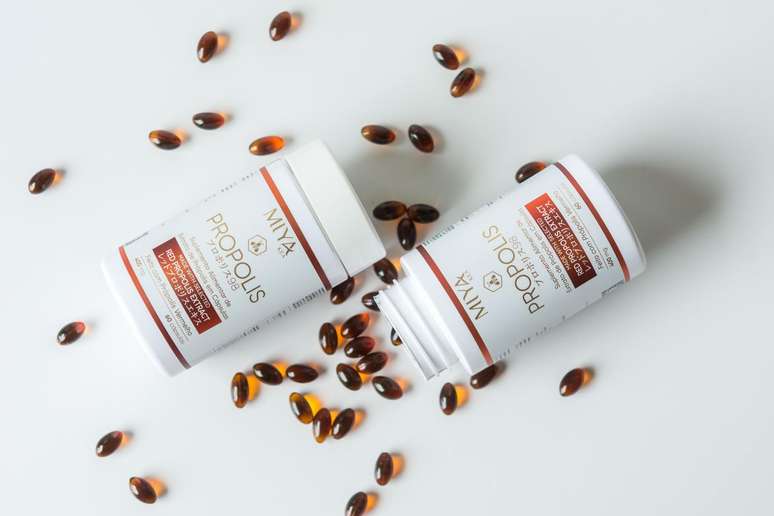 Red Propolis: the surplus of immunity and female well -being