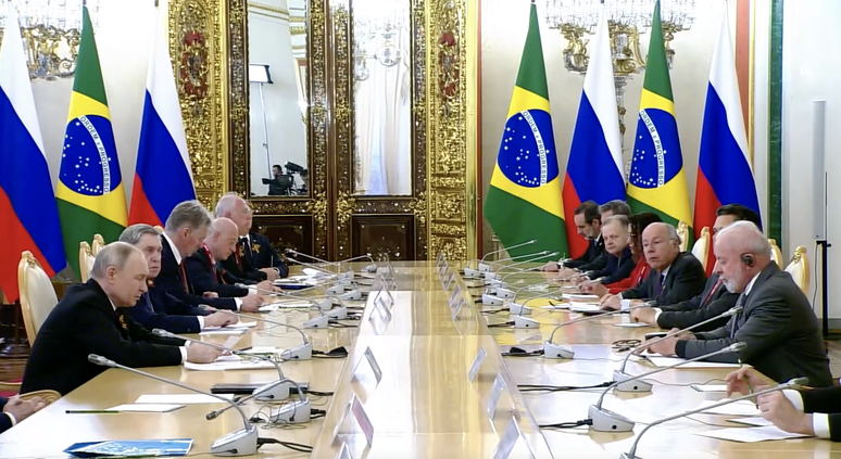 Lula critica Trump em reunião com Putin no Kremlin