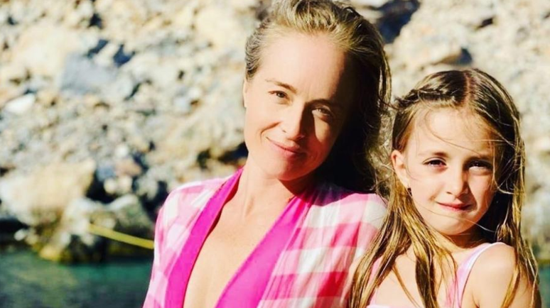 Angélica e sua filha, Eva