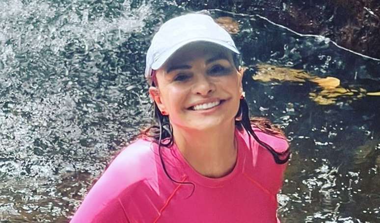 Segredo do corpo e beleza de Luiza Tomé: aos 64 anos, atriz de 'Tieta' segue dieta sem batata frita e recorre a procedimento queridinho de Xuxa.