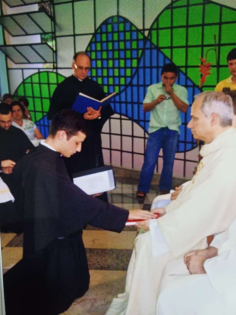The solemn profession of Frei JeFerson, chaired by him in December 2012, to Mario Campos, Ilali The solemn profession of Frei JeFerson, chaired by him in December 2012, to Mario Campos, Ilali