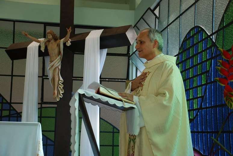In 2012, in Recanto Santo Agostinho (present -day Ilali), he celebrated the solemn profession of three new friars In 2012, in Recanto Santo Agostinho (present -day Ilali), he celebrated the solemn profession of three new friars