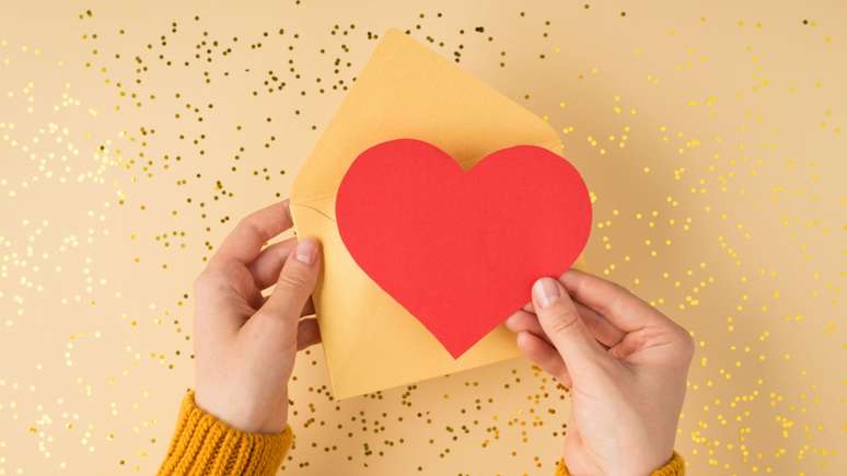 Alguns signos fogem do amor como quem foge de encrenca! Descubra quais são os signos que mais tem medo de se apaixonar.