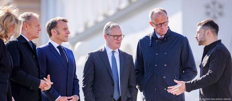 Macron, Merz, Starmer and Tusk visit Kiev Macron, Merz, Starmer and Tusk visit Kiev