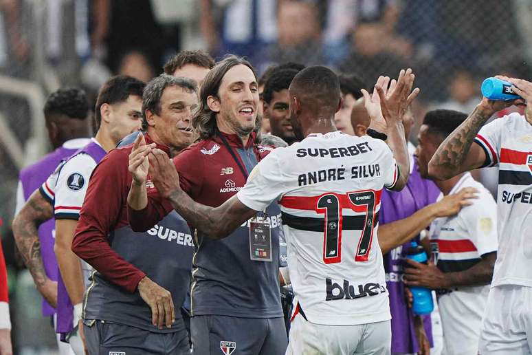 São Paulo ainda está invicto no Brasileirão –