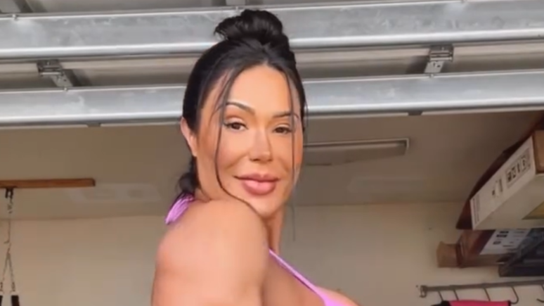Single, Grayanne Barbosa shows the muscle body: “Come and pass the oil” Single, Grayanne Barbosa shows the muscle body: “Come and pass the oil”