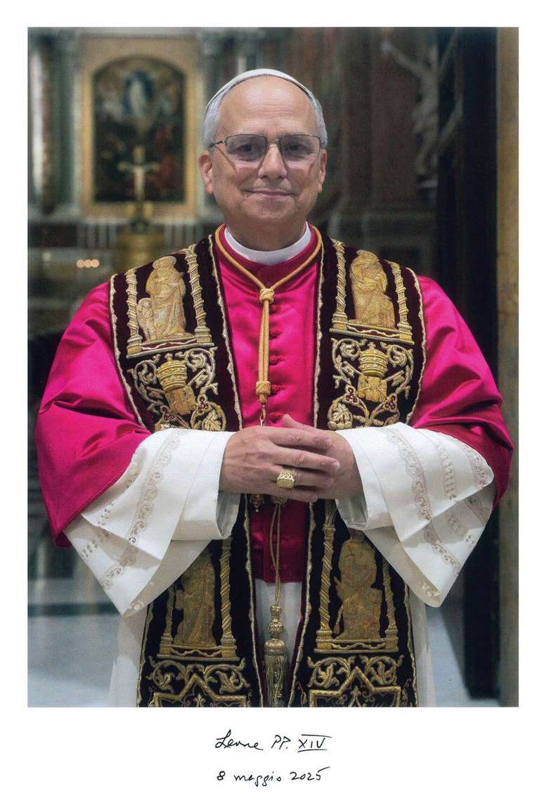  Fotografia oficial do Papa Leão XIV