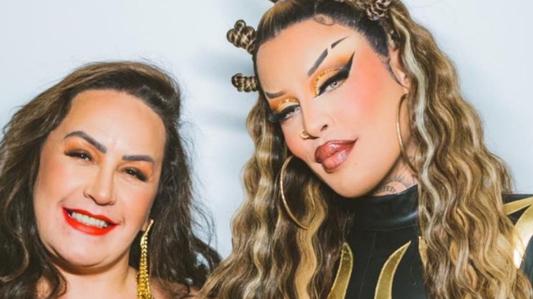 Gloria Groove’s mother opens her heart on sexuality and motherhood: “It wasn’t easy” Gloria Groove’s mother opens her heart on sexuality and motherhood: “It wasn’t easy”