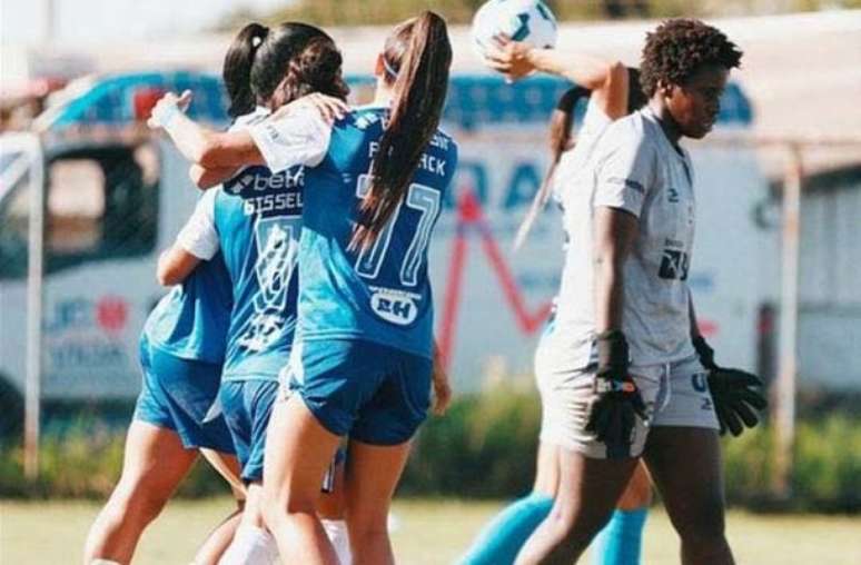 Twitter/Cruise - Fotheideal: Tá Cruzeiro i gceannas ar an mbrasileirão baineann
