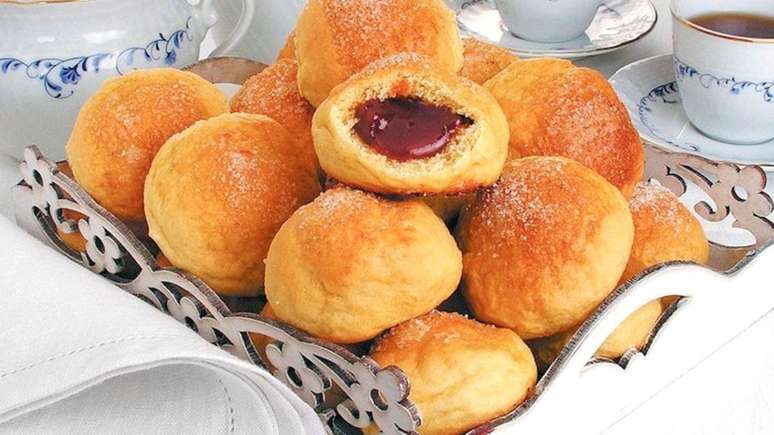 O p&atilde;o de fub&aacute; com goiabada &eacute; uma &oacute;tima op&ccedil;&atilde;o para um caf&eacute; da manh&atilde; de Dia das M&atilde;es &ndash; Foto: Stela Handa