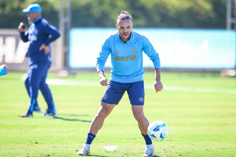 Braithwaite Trains y Grêmio en CT Luiz Carvalho -