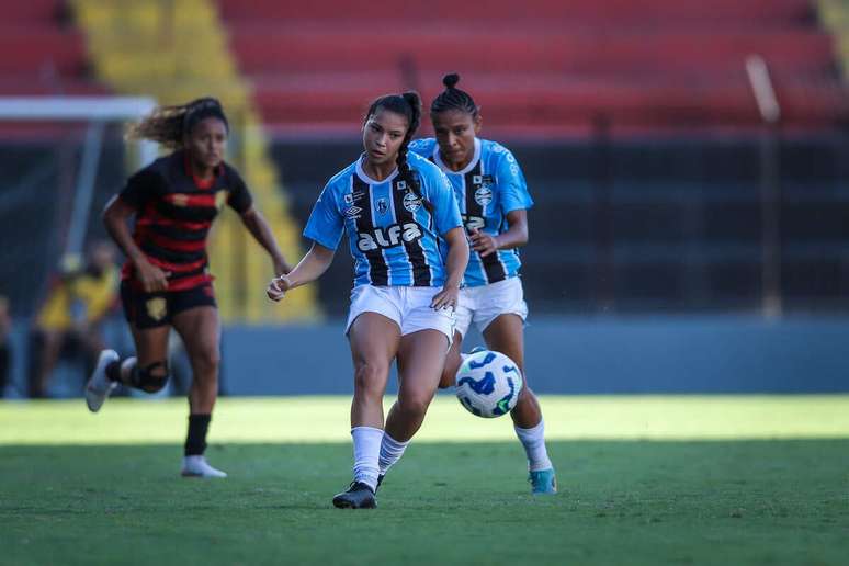 Sport e Grêmio na Ilha do Retiro pelo Brasileiro Feminino – FOTO: CAROLINE MOTTA/GRÊMIO FBPA