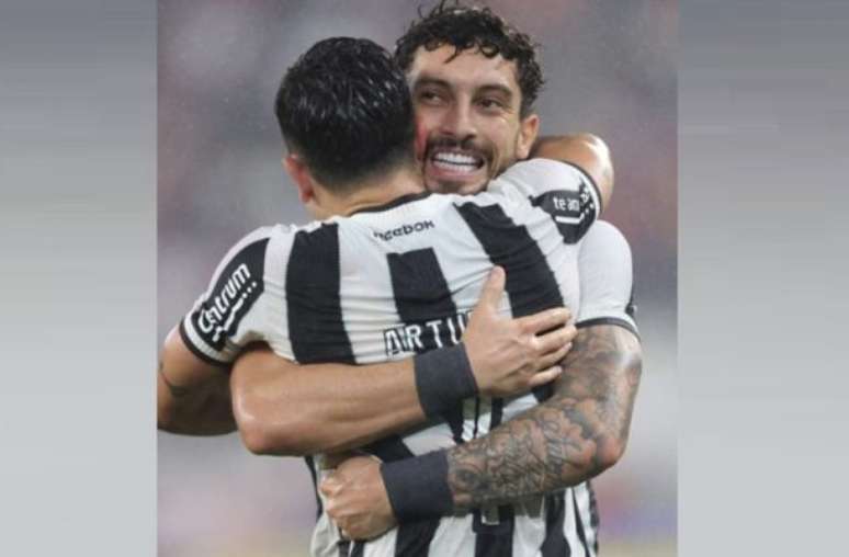 Botafogo has gala and manages a mixed international team Botafogo has gala and manages a mixed international team